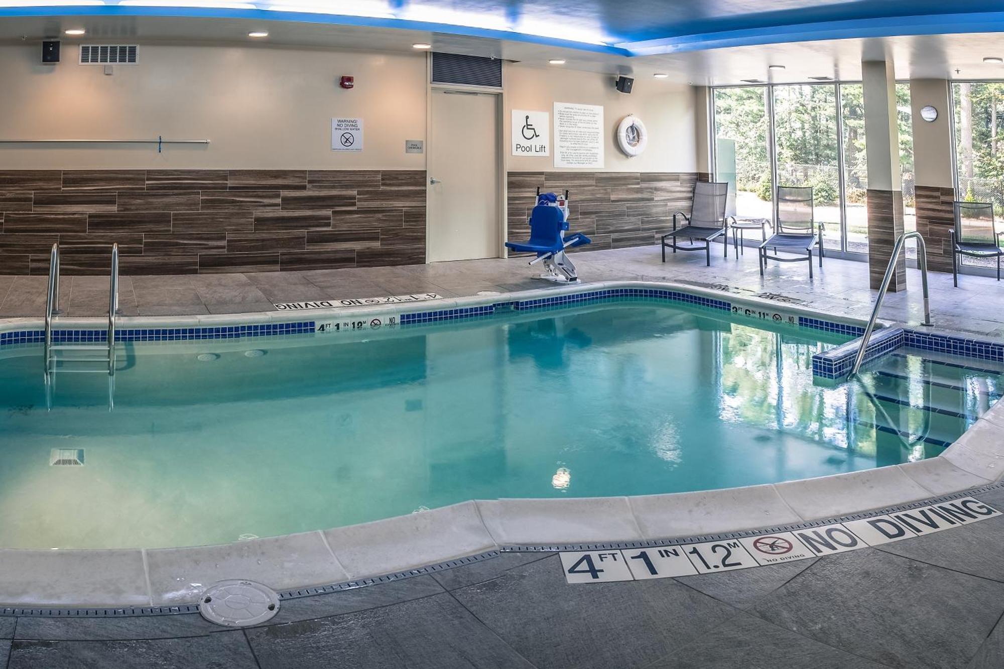 Fairfield Inn & Suites By Marriott Wisconsin Dells Lake Delton Exterior photo